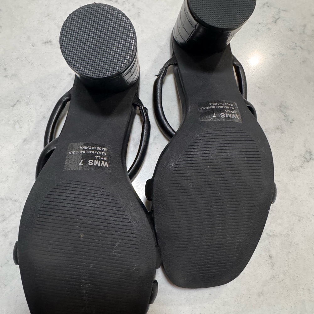 DV by Dolce Vita Black heeled sandals size 7 - Picture 6 of 8
